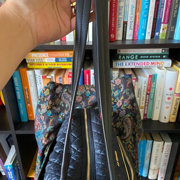 🌸SOLD🌸 MZ Wallace Crosby Traveler in Black Oxford with GHW - Super Rare! - Picture 5 of 12